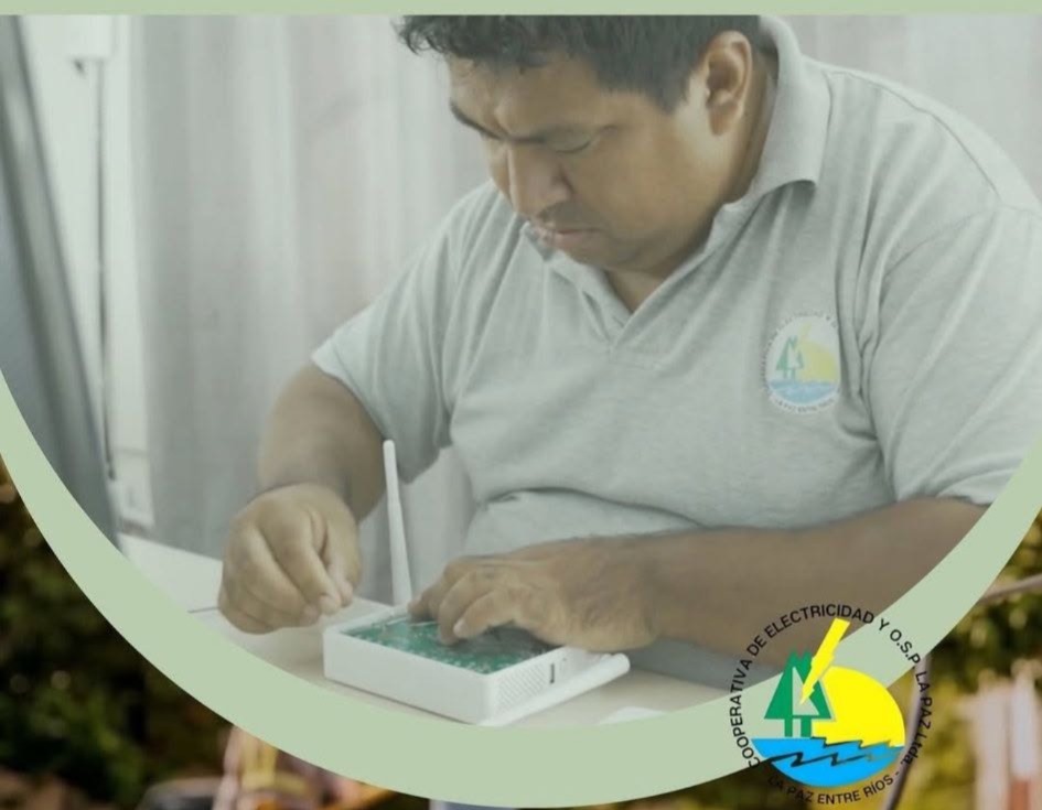 Mucho más que conectividad: la CELP avanza con internet por fibra óptica